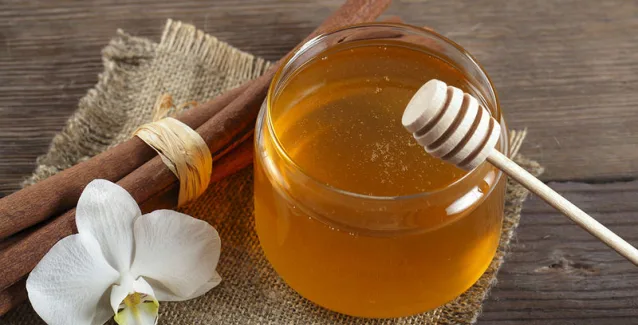 Πώς θα φτιάξετε σπιτικό σιρόπι για τον βήχα