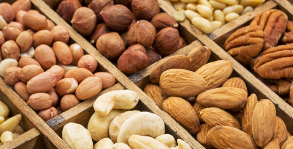 Με ποιους ξηρούς καρπούς θα ρίξετε την “κακή” χοληστερόλη