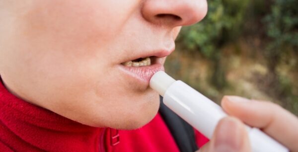 Πέντε βήματα για να προστατέψετε το δέρμα σας από το κρύο