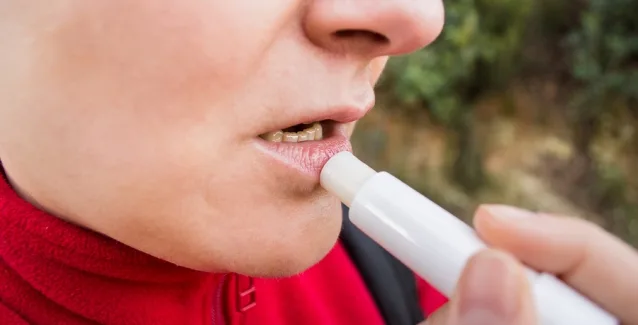 Πέντε βήματα για να προστατέψετε το δέρμα σας από το κρύο