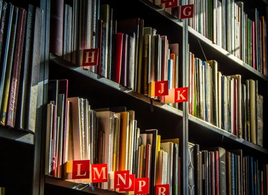 Φίλης: εξοικονόμηση πόρων από τα συγγράμματα και διάθεσή τους στη φοιτητική μέριμνα