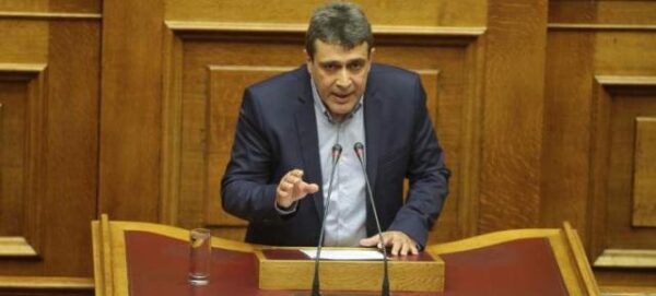 Ν.Ηγουμενίδης: «Πολιτική» η δίωξη των 12 φοιτητών του Φυσικού στην Κρήτη