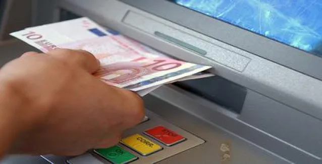 Capital controls: Πώς θα γίνει νέα χαλάρωση – Νέο όριο ανάληψης