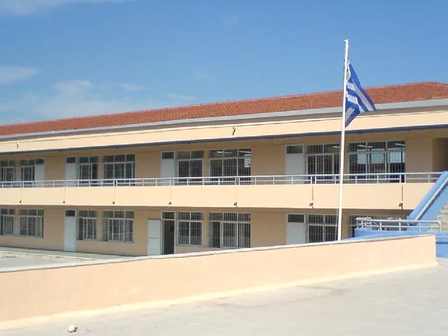 Αιτήσεις για αναπληρωτές πλήρους ή μειωμένου ωραρίου στο 2ο Γυμνάσιο Αυλώνα έως 31/7