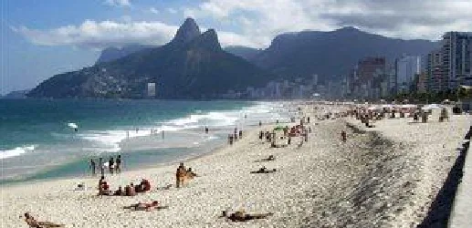 ΤΡΟΜΕΡΟ ΒΙΝΤΕΟ: Εκεί που έκαναν μπάνιο δεν περίμεναν να δούν αυτό