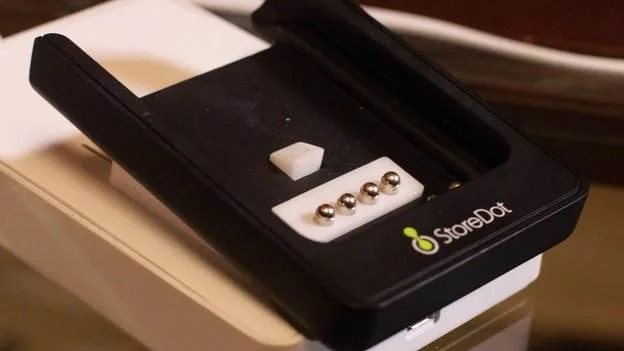 Έτσι θα φορτίζετε τα κινητά σας σε 2 λεπτά