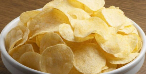 Τι παθαίνουμε όταν τρωμε πατατάκια;