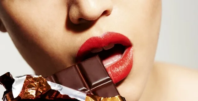 Η σοκολάτα μάς κάνει πιο έξυπνους, λένε οι επιστήμονες