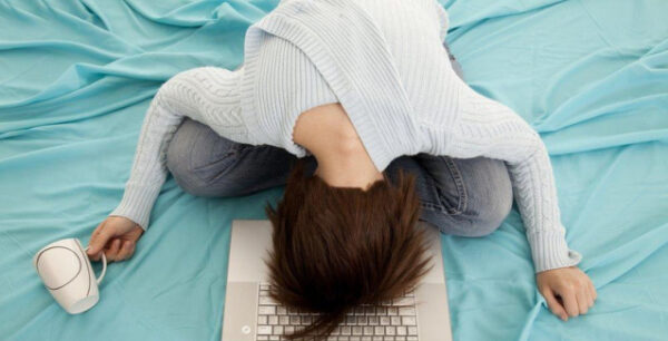 Σύνδρομο χρόνιας κόπωσης: 6 κοινά συμπτώματα που πρέπει να γνωρίζετε