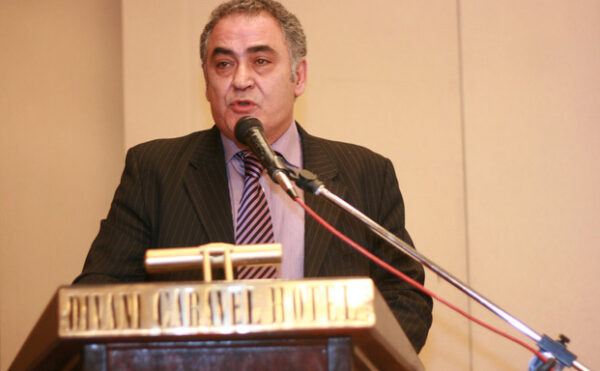 Η ετήσια κοπή πίτας των Κέντρων Ξένων Γλωσσών -video-