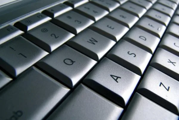 Τα κουμπιά στο πληκτρολόγιο που δεν πρέπει να πατήσεις ποτέ