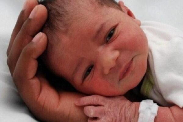 ΑΠΙΤΕΥΤΟ !! Πήγαν να κηδέψουν μωράκι και εκείνο ξύπνησε – Δείτε τη συγκλονιστική στιγμή (VIDEO)