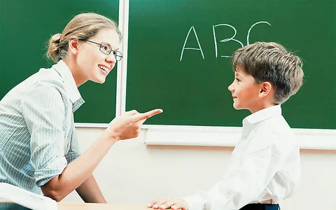 Όταν οι δάσκαλοι κρίνουν λάθος…