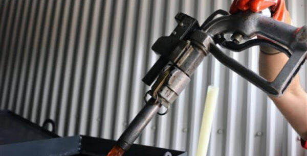 Ένα στα 10 πρατήρια «κλέβει» έως και 10% στα καύσιμα