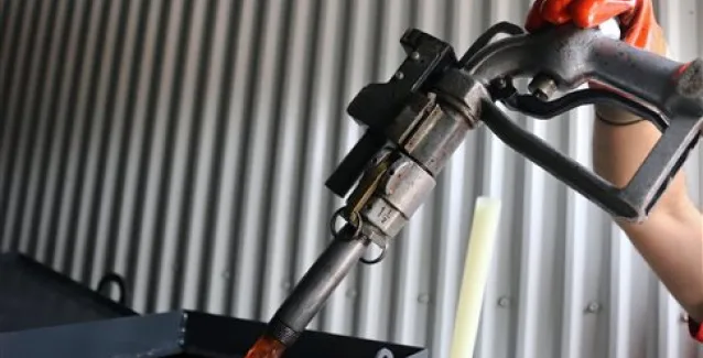 Ένα στα 10 πρατήρια «κλέβει» έως και 10% στα καύσιμα