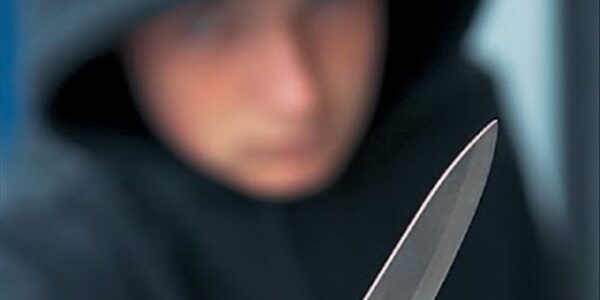 Συνεχίζεται σήμερα η δίκη για το μαχαίρωμα του μαθητή