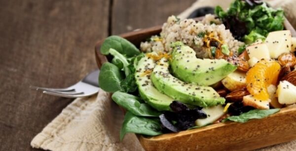 Η ιδανική δίαιτα αποτοξίνωσης μετά το Πάσχα