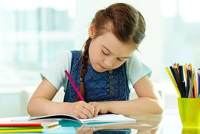 Άσκηση για δημιουργία και ανάγνωση λέξεων