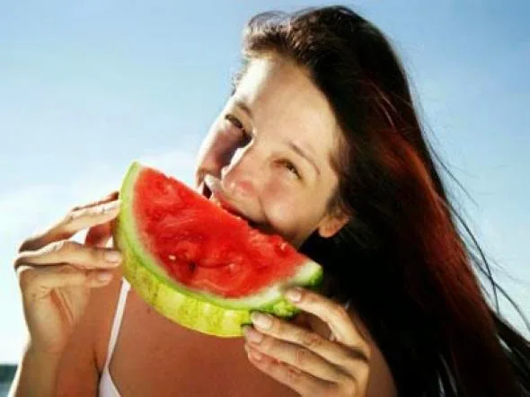 Ακμή και διατροφή: Τι σχέση έχουν μεταξύ τους;