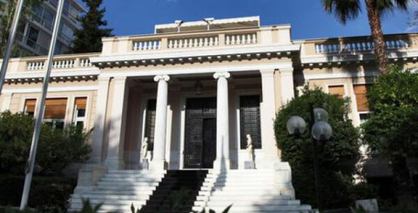 Μαξίμου: Θα μείνουν στα χαρτιά οι ακραίες απαιτήσεις του ΔΝΤ και τα λογύδρια του κ. Μητσοτάκη