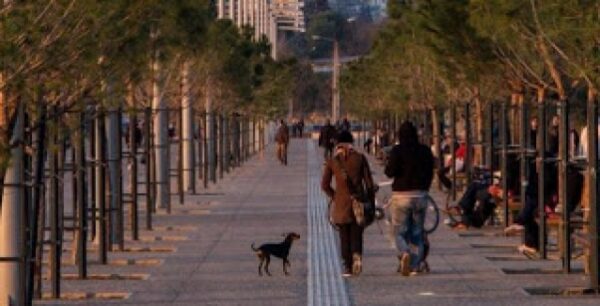 Πόσα λεπτά την εβδομάδα πρέπει να περπατάτε για να παραμείνετε υγιείς;