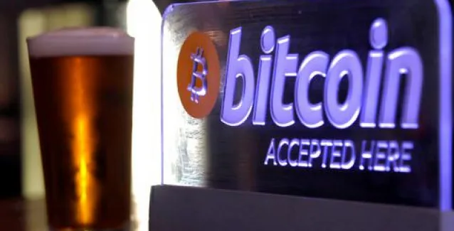 Ξεπέρασε τo φράγμα των 1.000 δολαρίων το bitcoin