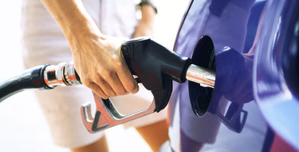 Χρυσάφι η βενζίνη στην Ελλάδα: Δεύτερη ακριβότερη στην Ευρώπη πίσω από την Ολλανδία