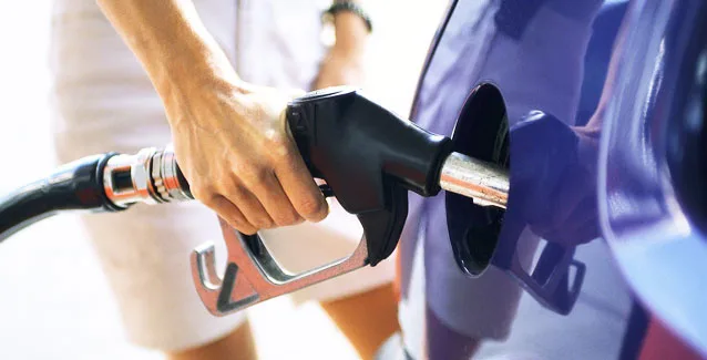 Χρυσάφι η βενζίνη στην Ελλάδα: Δεύτερη ακριβότερη στην Ευρώπη πίσω από την Ολλανδία