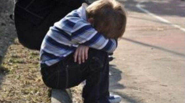 Πώς να προστατέψουμε τα παιδιά από τους παιδόφιλους!