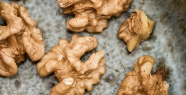 Καρύδια: Για ποια μορφή καρκίνου μειώνουν τον κίνδυνο και σε ποια ποσότητα