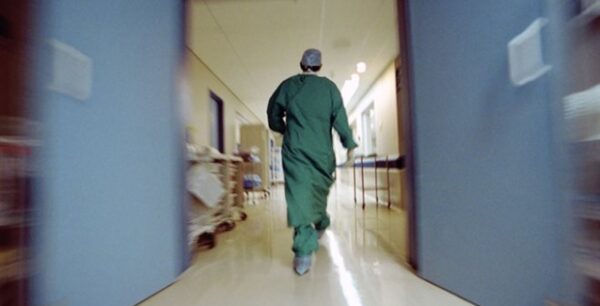 Παύλος Πολάκης:Παράταση εννέα μηνών της θητείας γιατρών και λοιπού προσωπικού