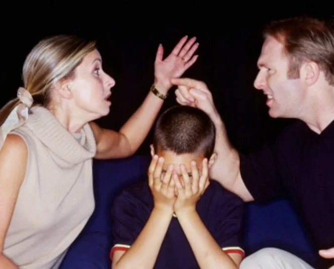 Πώς νιώθει ένα παιδί όταν οι γονείς τσακώνονται;