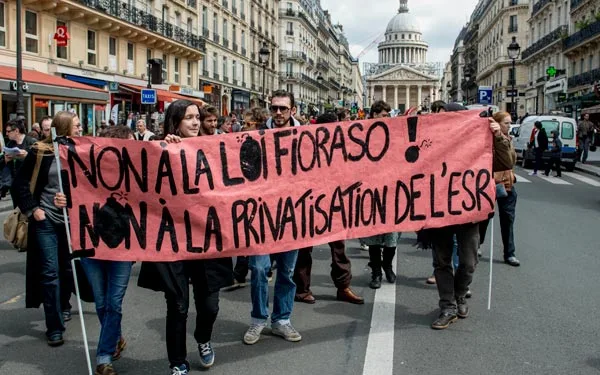 Πόλεμος στη Γαλλία για τα αγγλικά