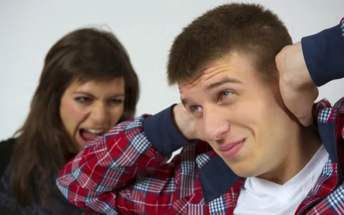 Ποιος έχει τελικά το πάνω χέρι σε μία σχέση…