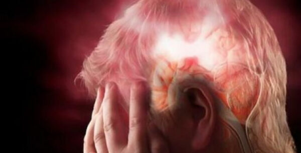 Μικροεγκεφαλικό: Ποια τα τέσσερα βασικά συμπτώματα που δύσκολα καταλαβαίνουμε