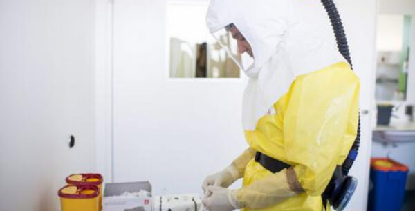 Ο Εμπολα μεταλλάχθηκε – Είναι τέσσερις φορές πιο ικανός να μολύνει και να σκοτώνει ανθρώπους