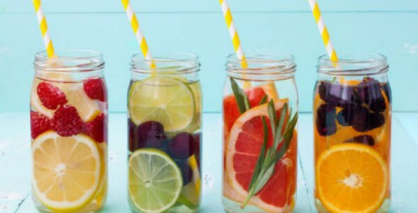 Τι είναι το εμπλουτισμένο νερό; Όλη η αλήθεια – Οφέλη και μύθοι