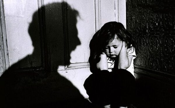 Η λεκτική βία είναι ίδια με τη σωματική για τα παιδιά ;