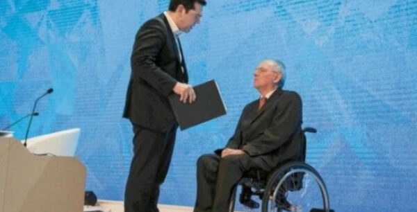Handelsblatt: Πολύ επικίνδυνη η στρατηγική σύγκρουσης του Τσίπρα με τον Σόιμπλε
