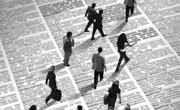 Σπαστό ωράριο με 400 ευρώ: Η νέα… μόδα της εργασιακής ζούγκλας