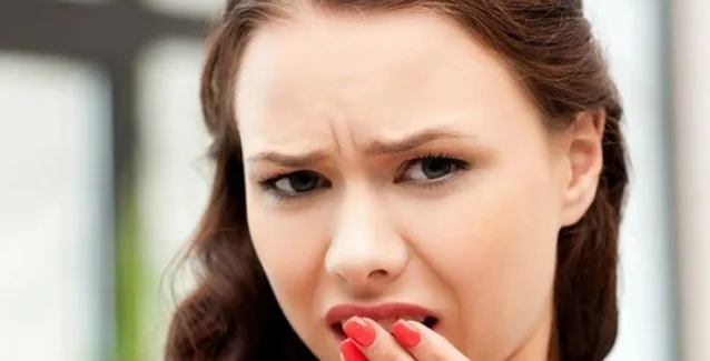 Τι κρύβει για την υγεία μας η πικρή γεύση στο στόμα;