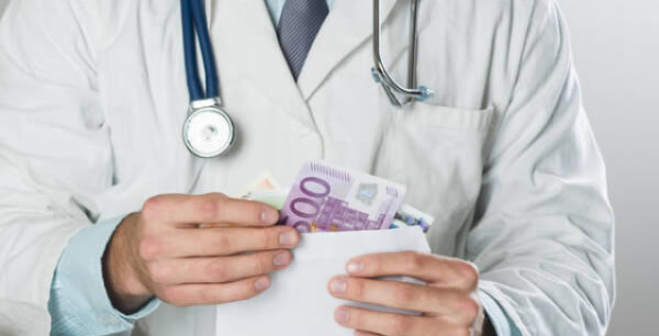 Τι ισχύει για τους γιατρούς και το POS;