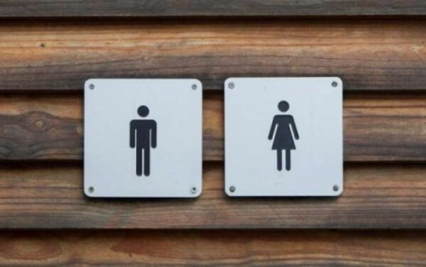 Πώς θα προστατευτείτε από τα μικρόβια στις κοινόχρηστες τουαλέτες !