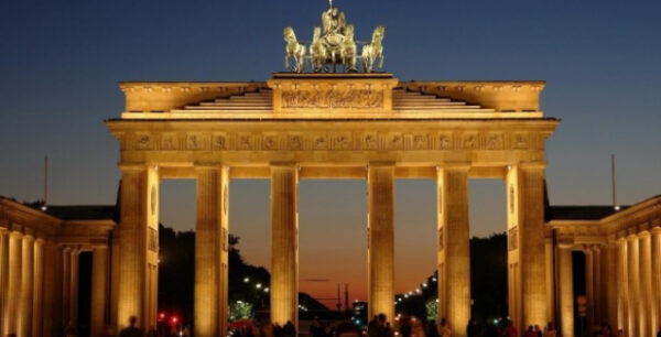 Νέες αιχμές κατά της Ελλάδας από τη Γερμανία για την διαχείριση του προσφυγικού