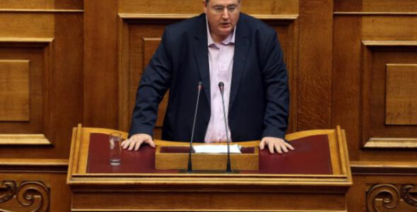 Ο Φίλης στον Μητσοτάκη: Δεν είμαι αιώνιος φοιτητής ΒΙΝΤΕΟ