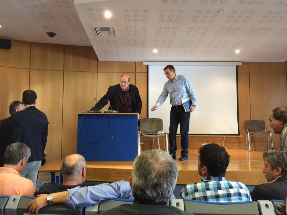 Οι αναπληρωτές υποχρέωσαν σε διάλογο τον κ. Φίλη !