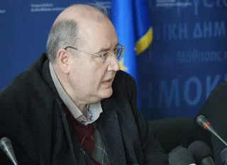 Νίκος Φίλης, Ο αγιασμός θα γίνεται μέχρι να ληφθούν οι κατάλληλες αποφάσεις…