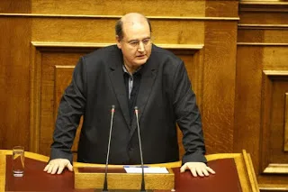 Ο Νίκος Φίλης για την πρωινή προσευχή στα σχολεία