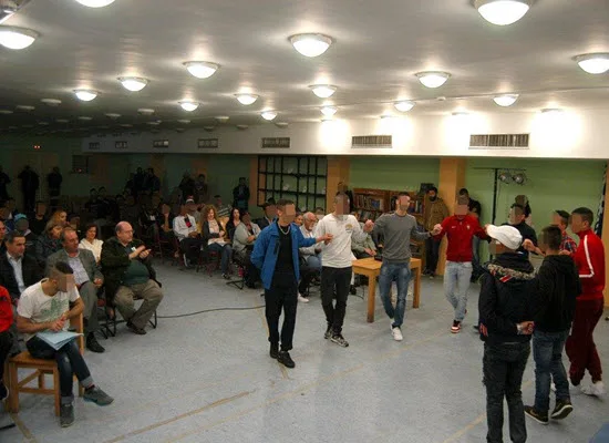 Με τους ανήλικους κρατούμενους στον Αυλώνα γιόρτασε την επέτειο της 28ης Οκτωβρίου ο Νίκος Φίλης