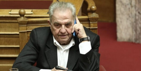 Φλαμπουράρης: Προβλήματα υπήρχαν μόνο σε 4-5 προσφυγικές σκηνές…